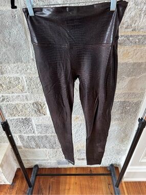 SPANX Faux Leather Croc Embossed Leggings Women’s Large Brown